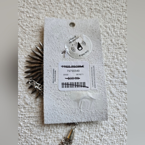 Free People, Birds Of A Feather Cocktail Earring- NWT!! - Picture 7 of 7